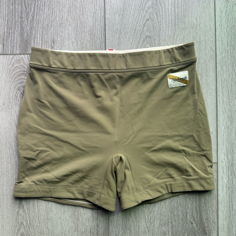 Tracksmith Women's Turnover Short Tights